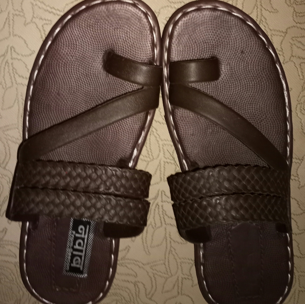 From-Seecon toe ring sandals